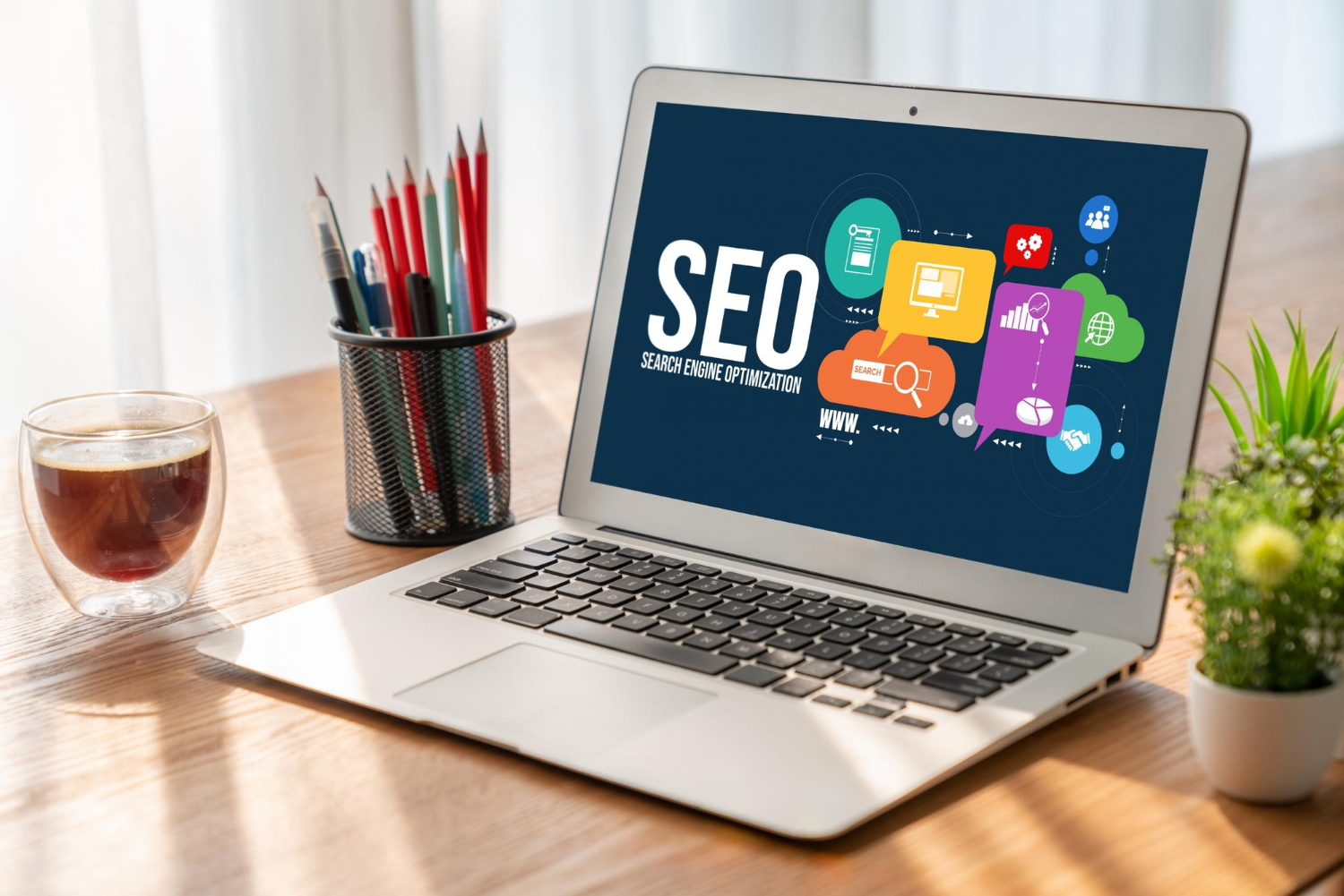 Optimisation des moteurs de recherche SEO pour le commerce électronique et la vente au détail en ligne à la mode